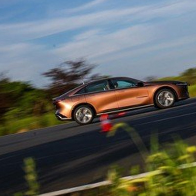 成都運(yùn)動(dòng)駕駛體驗(yàn)升級(jí)：車身強(qiáng)化 + 輕量化改裝，精準(zhǔn)操控更隨心